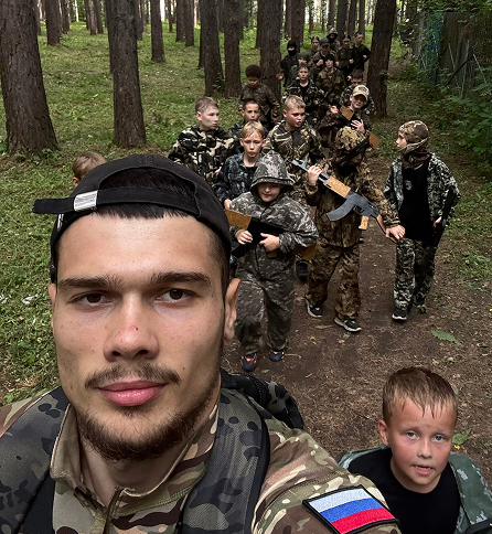 Таир на пьедестале